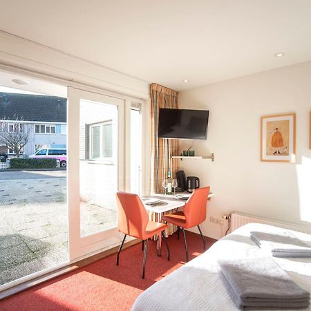 Studio 19 With Private Parking Zandvoort Bagian luar foto