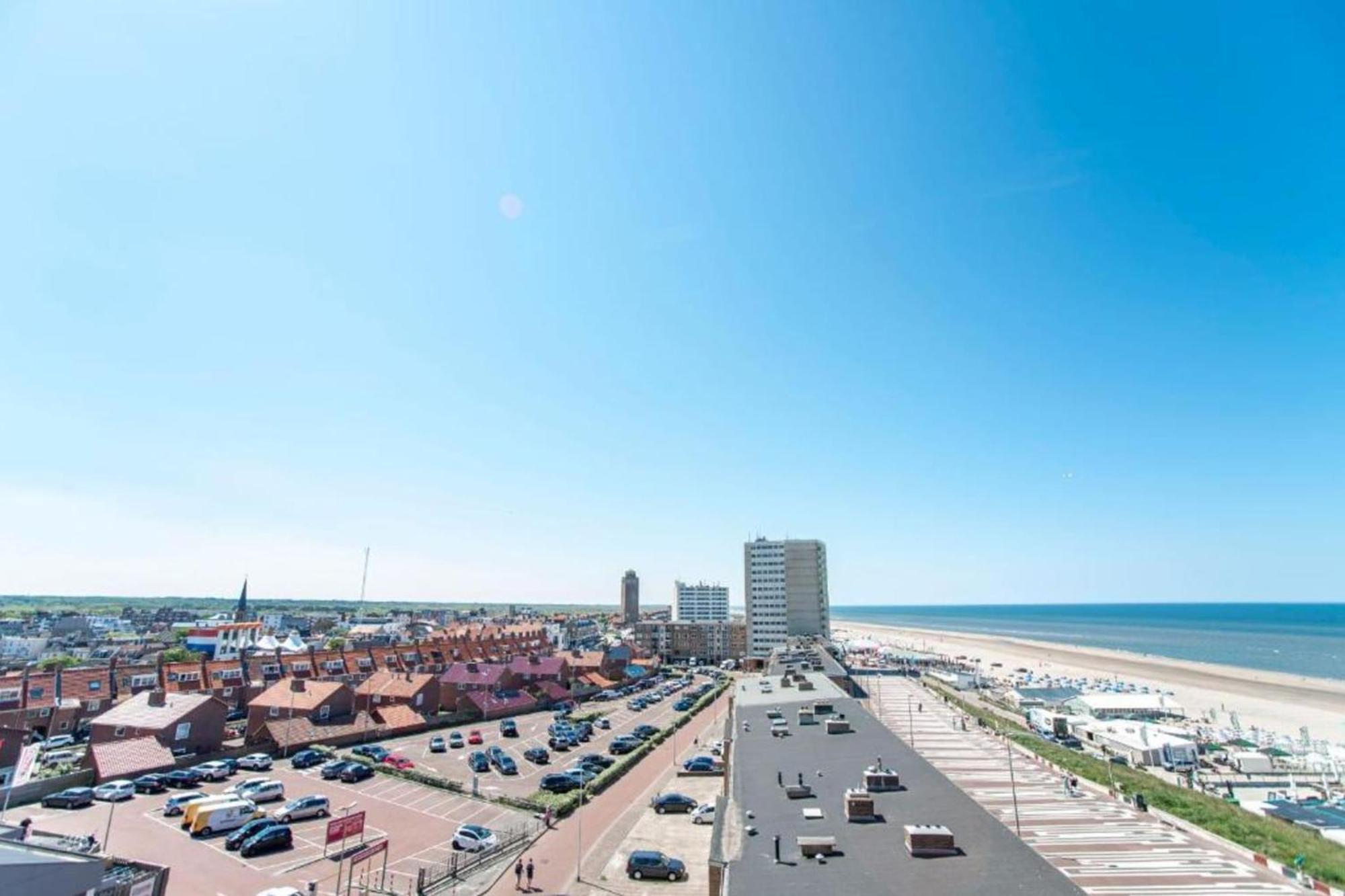 Studio 19 With Private Parking Zandvoort Bagian luar foto