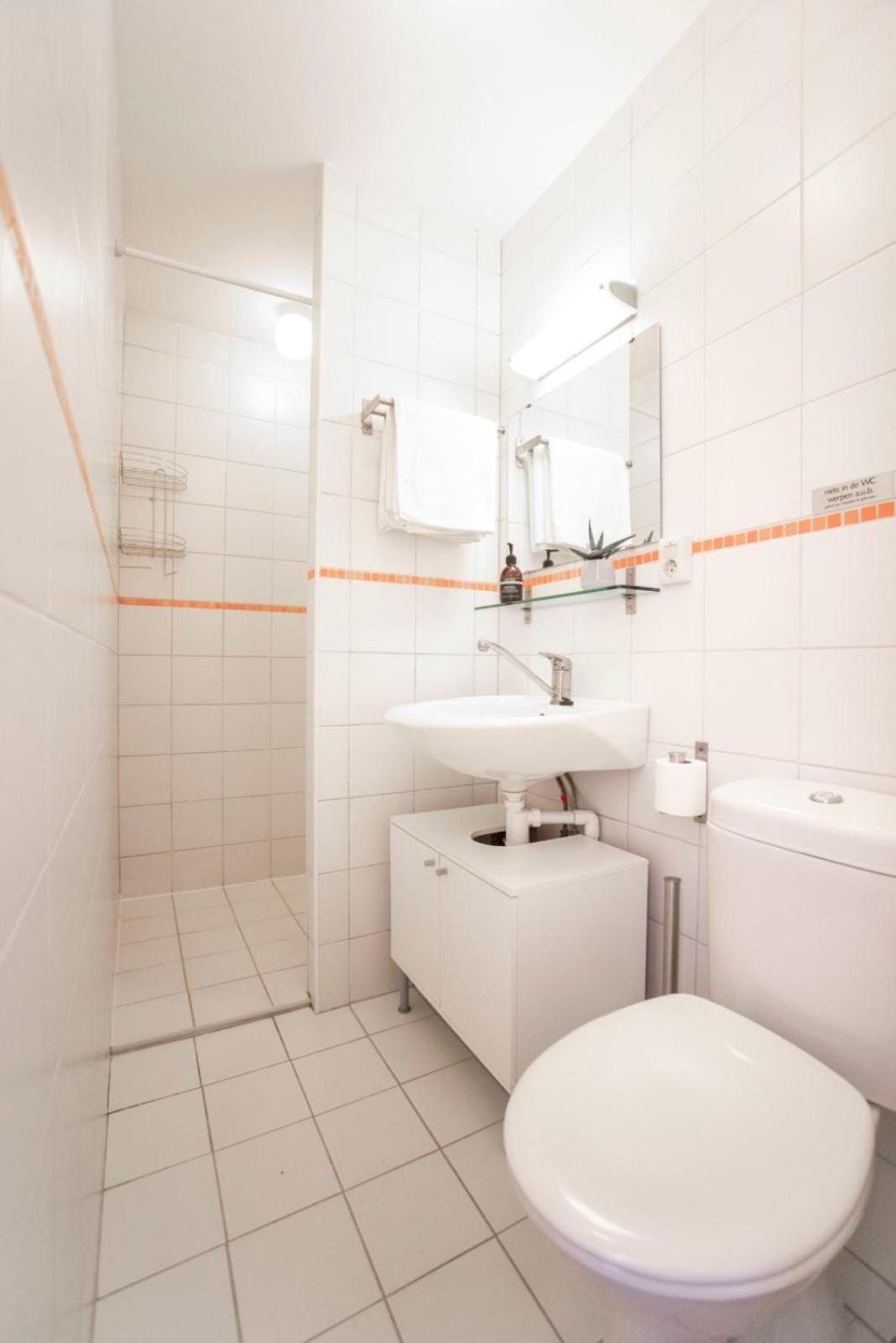 Studio 19 With Private Parking Zandvoort Bagian luar foto