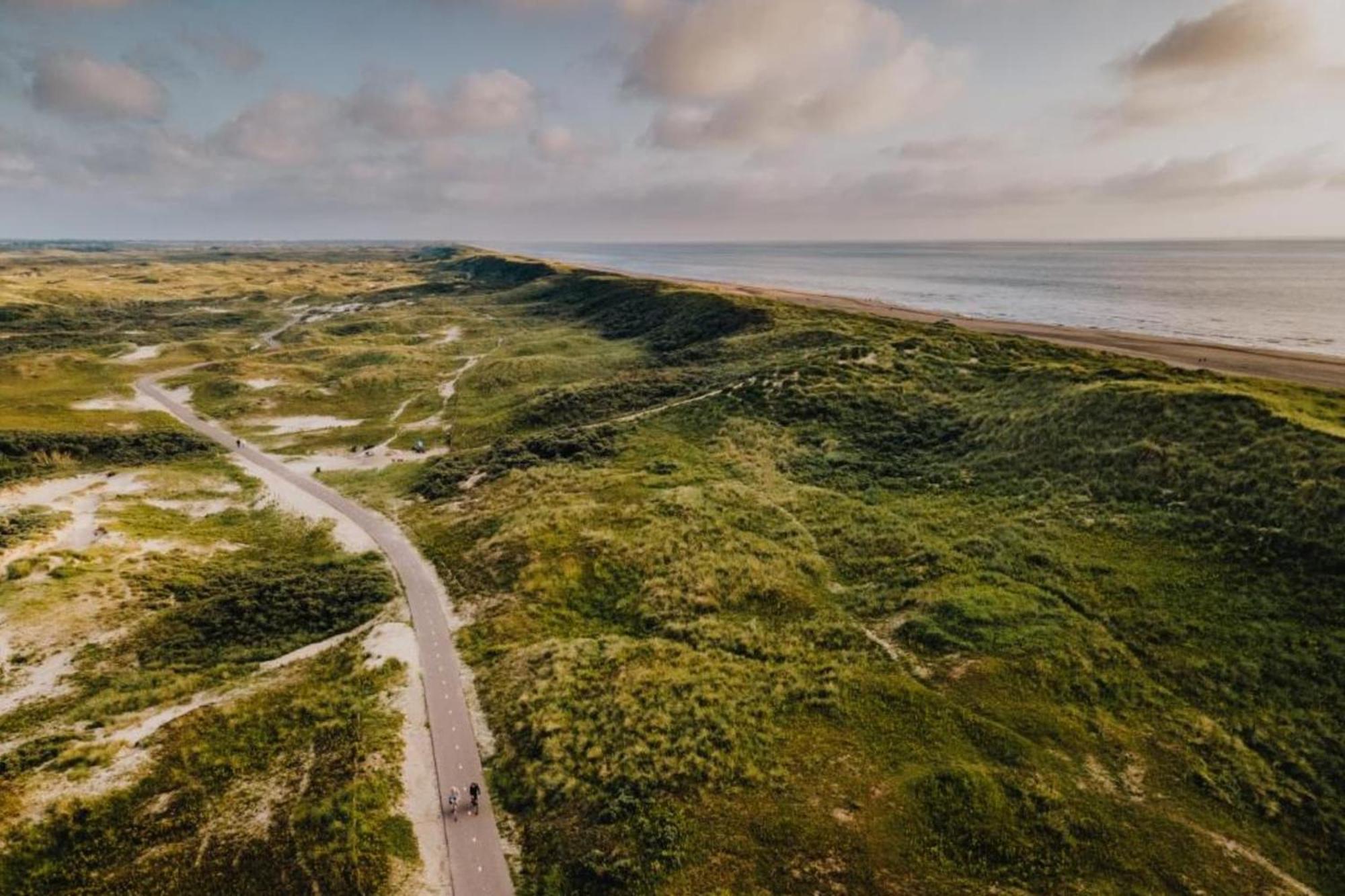 Studio 19 With Private Parking Zandvoort Bagian luar foto