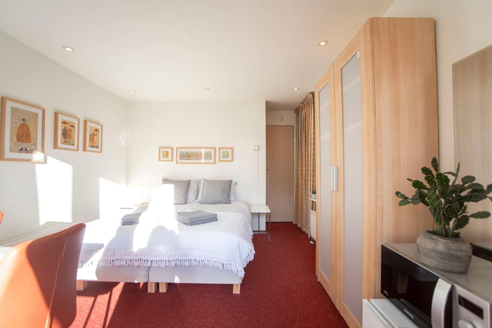 Studio 19 With Private Parking Zandvoort Bagian luar foto