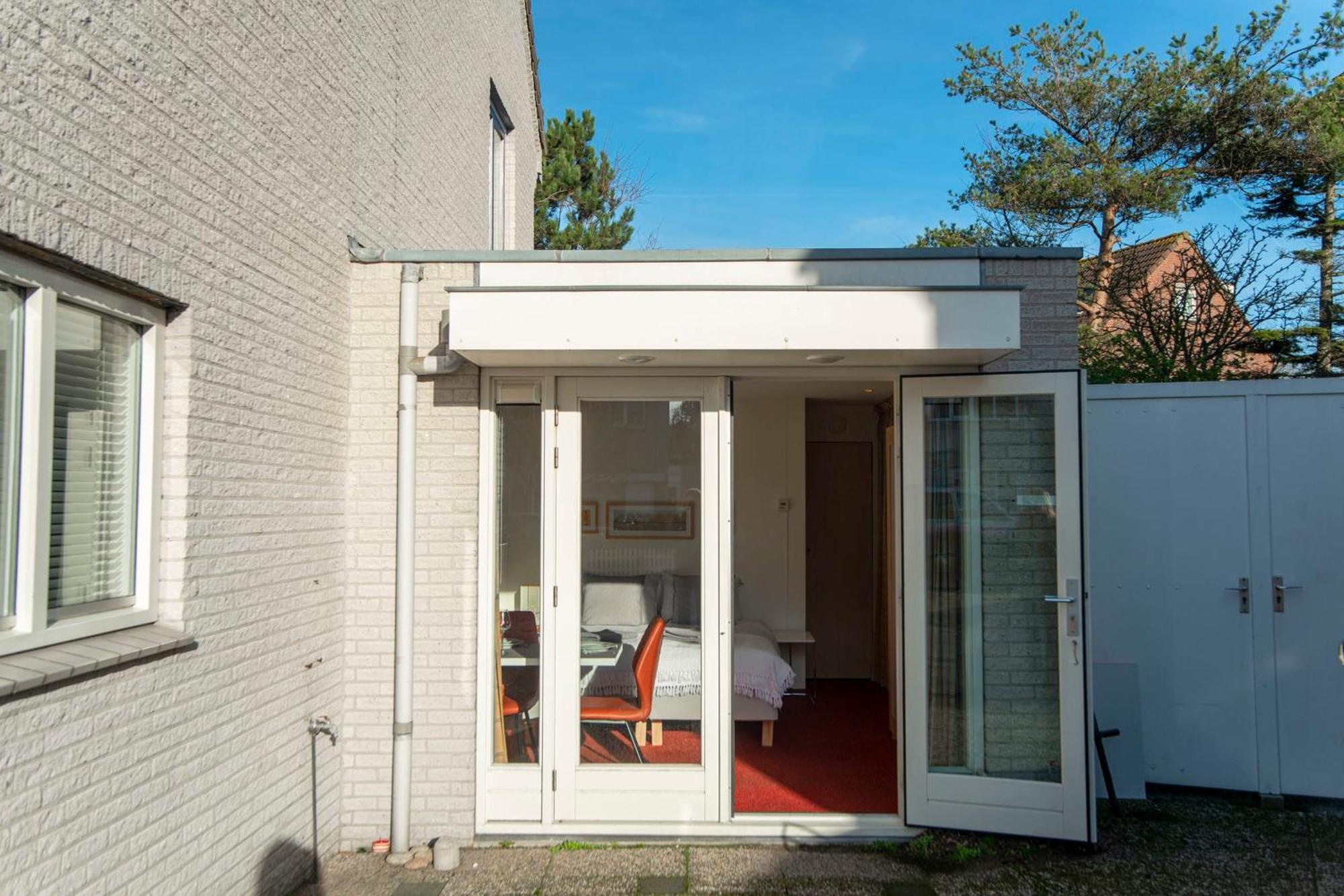 Studio 19 With Private Parking Zandvoort Bagian luar foto