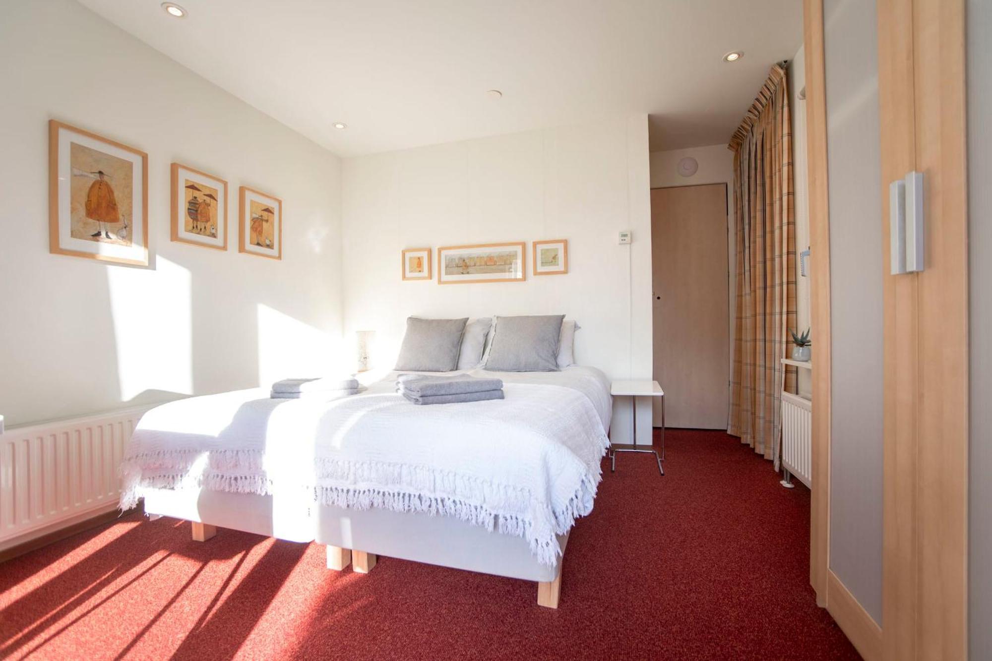 Studio 19 With Private Parking Zandvoort Bagian luar foto